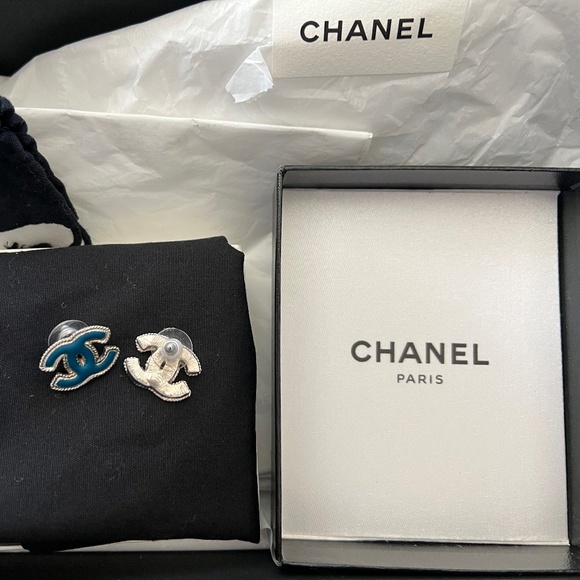 Chanel CC Logo Earrings Boucles Oreille Z2833 - Picture 3 of 5